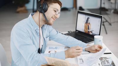 Hiring an Outsourced SEO, AEO & GEO Specialist Could Be Your Best Choice